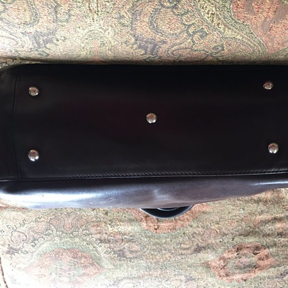 **SOLD**Longchamp Heritage Tote Bag - Picture 11 of 12